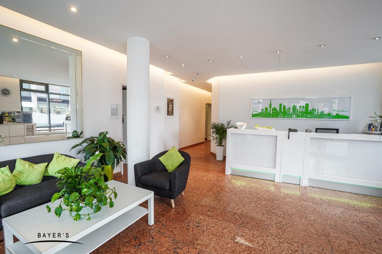 Bayer's Boardinghouse Und Munich