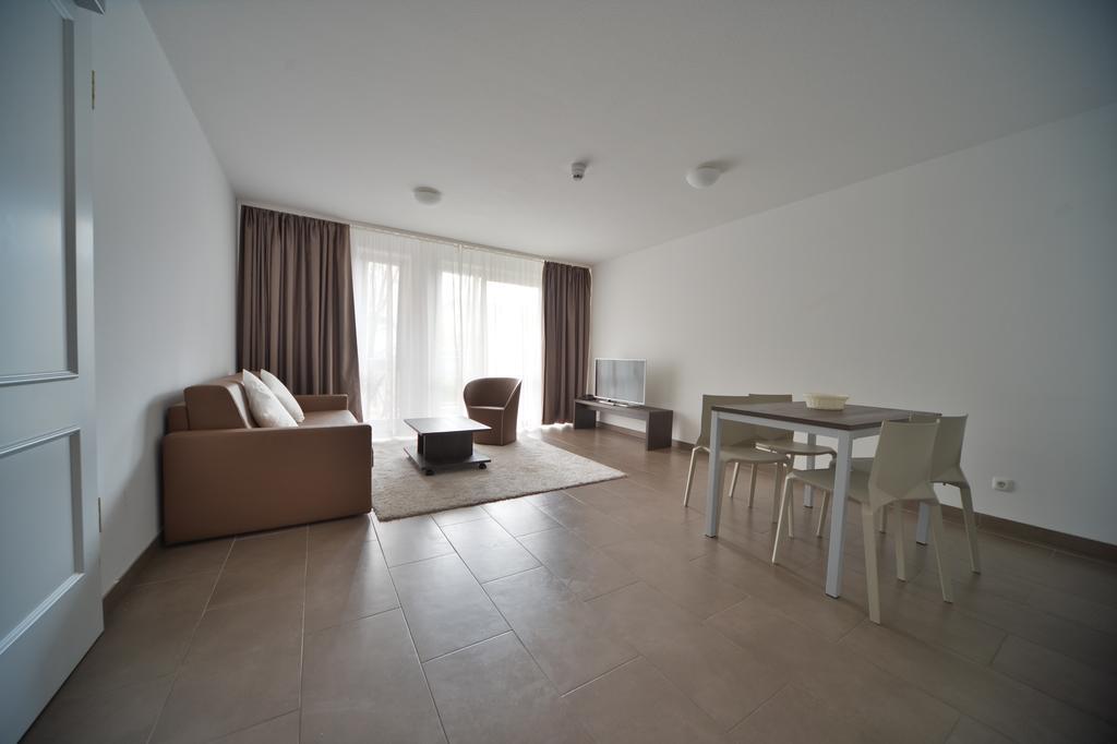 Bayer's Boardinghouse Und Hotel apartamentowy 3*
